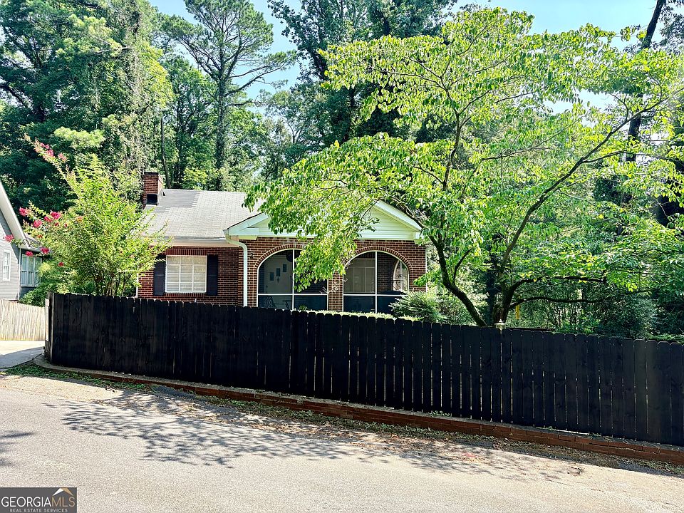1st image of 2 Lindberg Dr NE