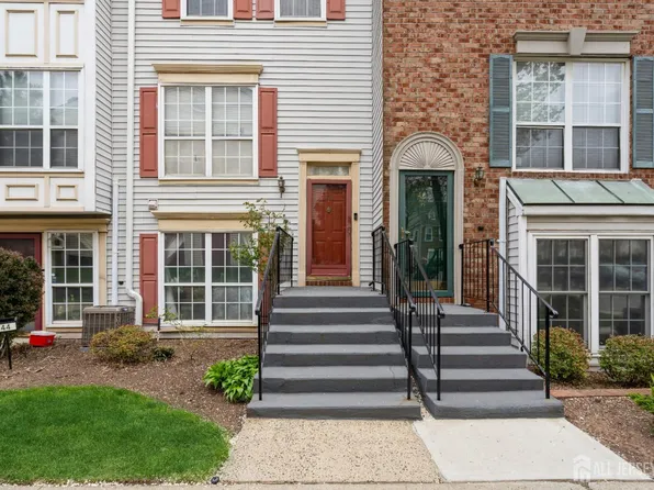 43 Howard Ct, Newark, NJ 07103