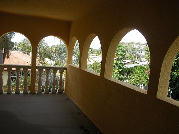 REAR BALCONY