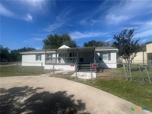 896 Apache Dr, New Braunfels, TX 78130
