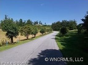 Driving in to A Virea