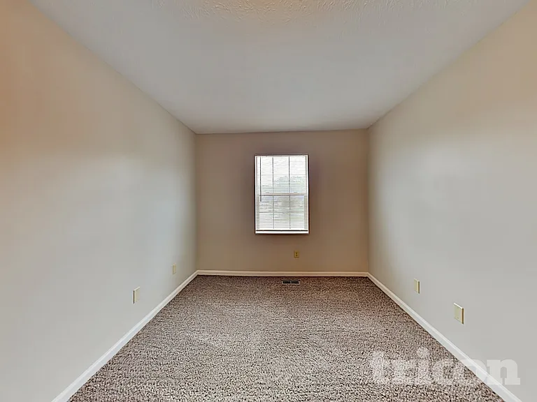 4719 Plantation St — Photo 16