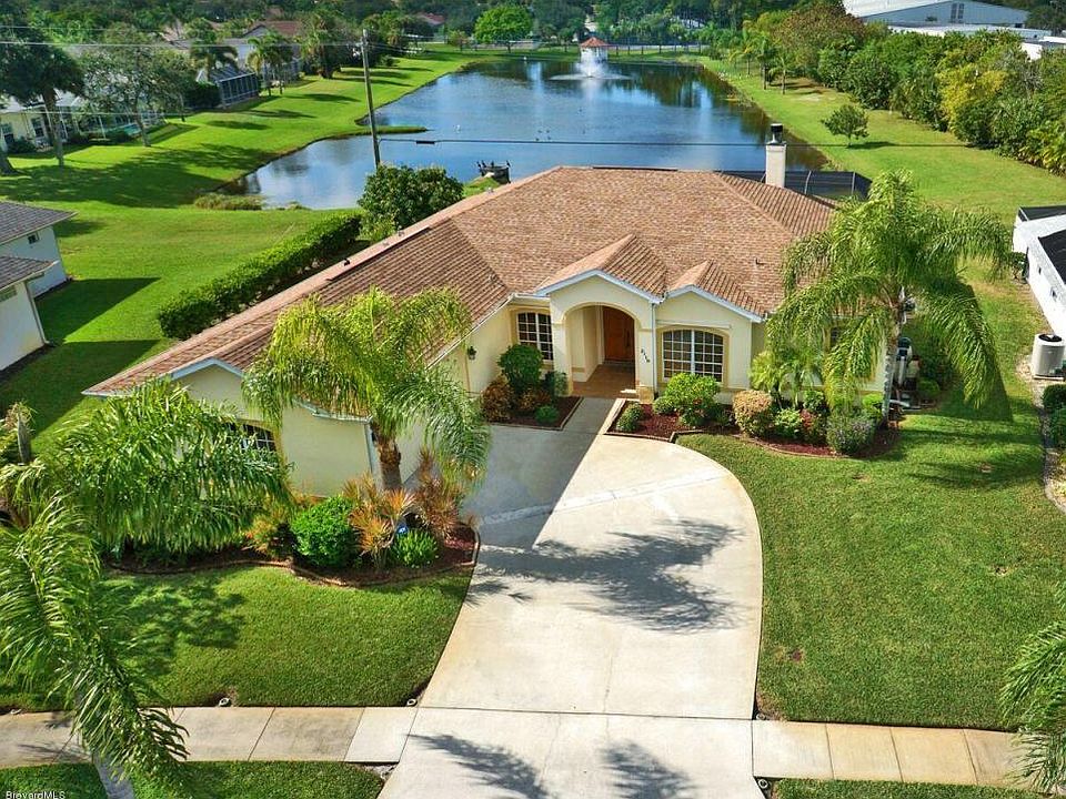 1st image of 2119 Sykes Creek Dr