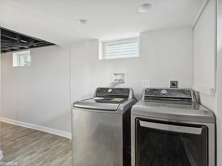 810 S Jackson St — Photo 17