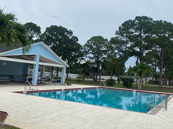 3rd image of 1258 Cypress Bend Cir