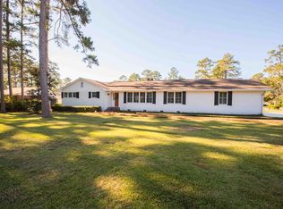 1402 Millpond Rd, Thomasville, GA 31792