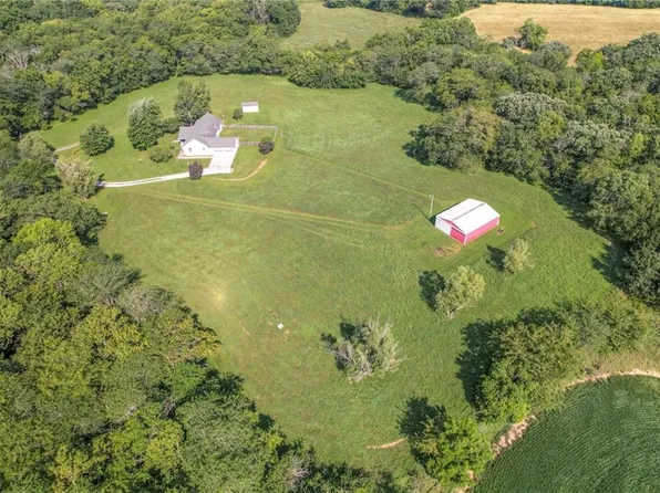 8188 NE 292nd St, Turney, MO 64493