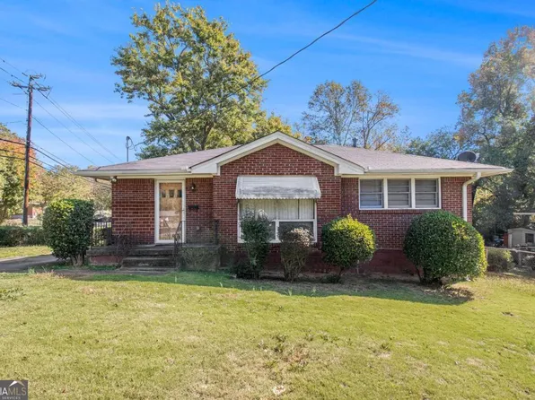 5536 Pineridge Pl, Forest Park, GA 30297