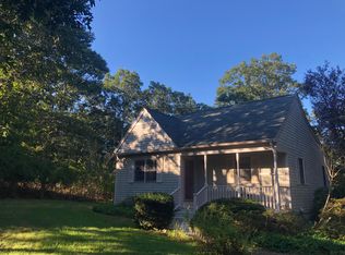 27 Flamingo Dr, Edgartown, MA 02539