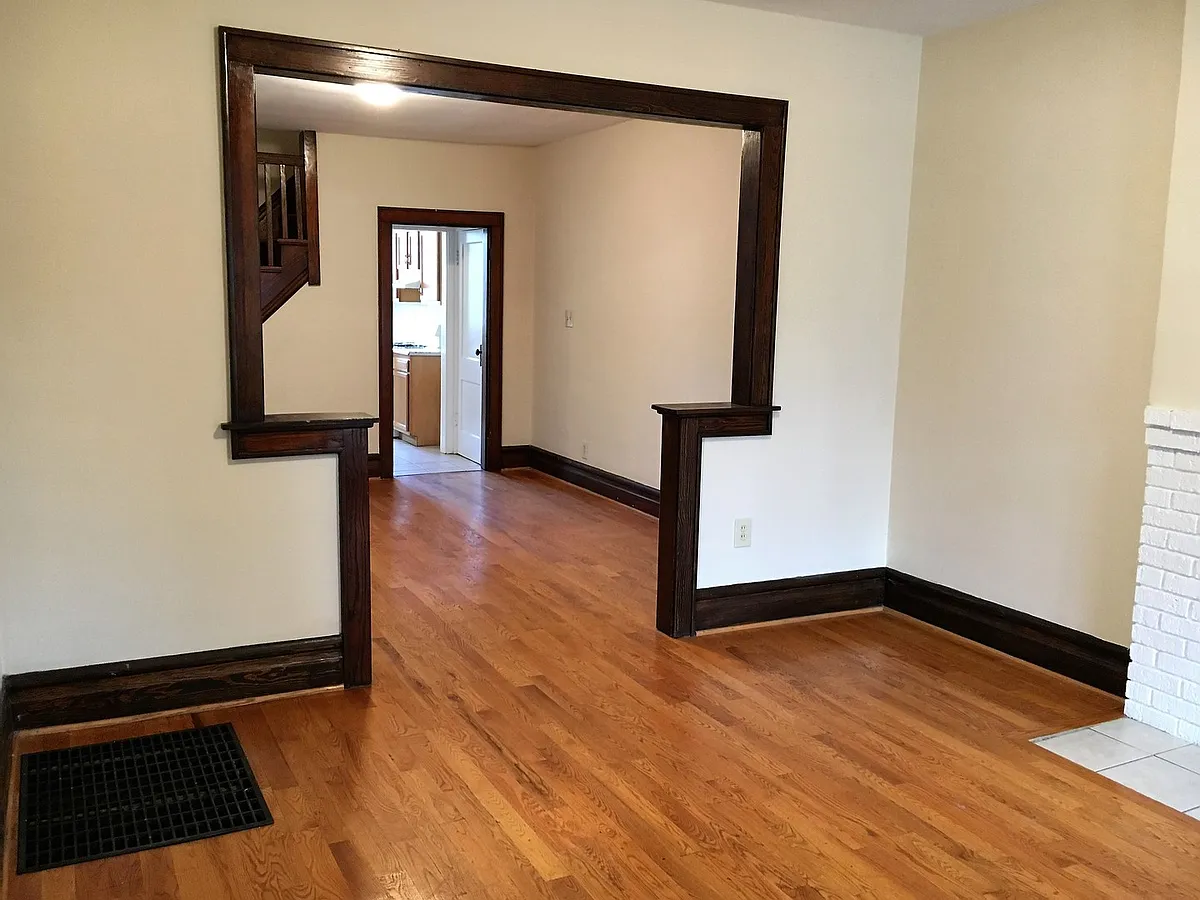Building Photo - 431-433 E Tompkins St