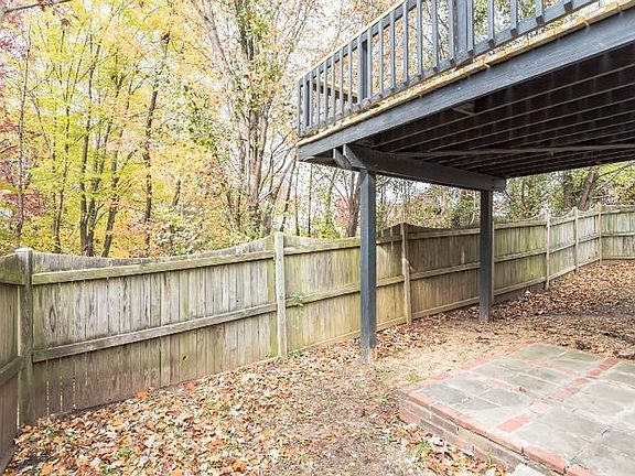 4th image of 14844 Silver Ash Ct