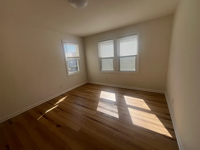 3 Laura St #2 — Photo 12