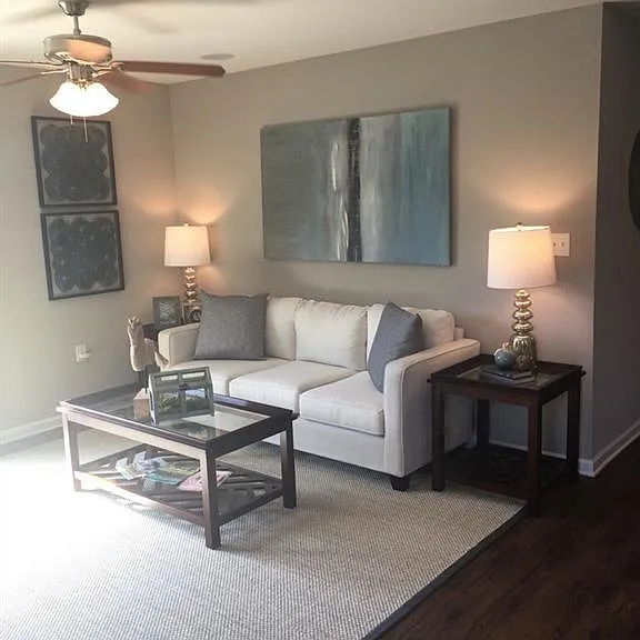 3973 Bethesda Pl — Photo 2