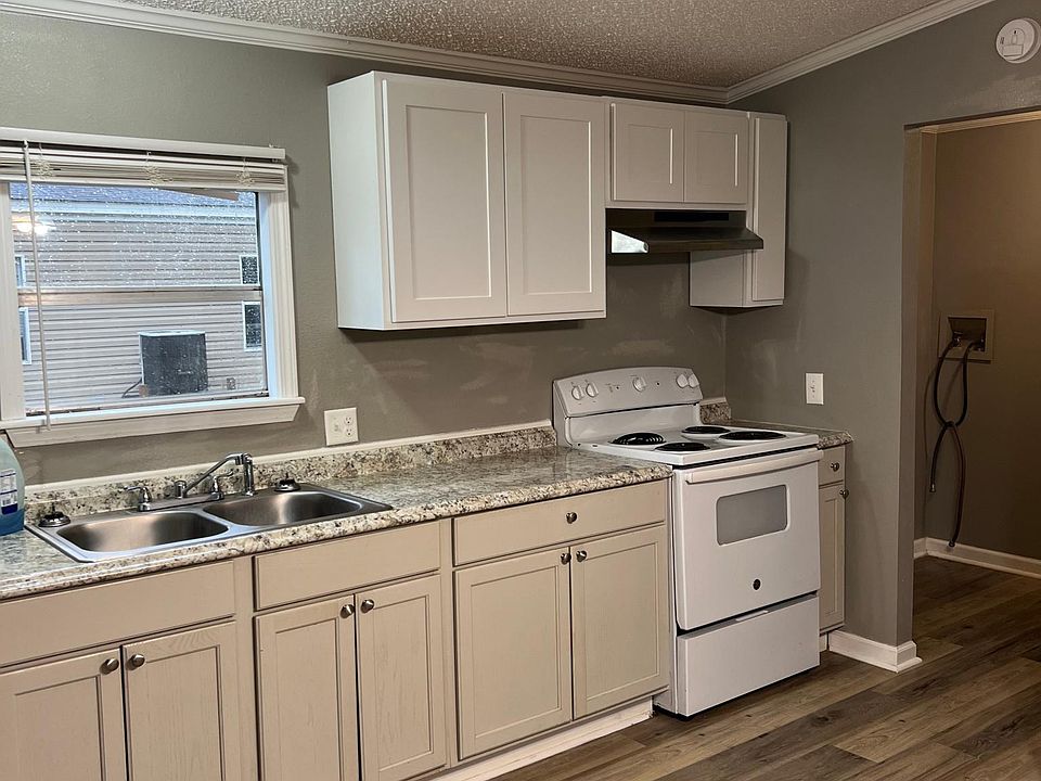 2nd image of 28381 Petes Hwy #11