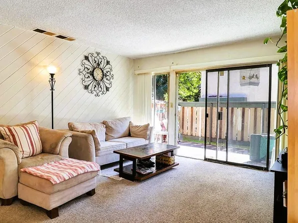 8601 International Ave Unit 136, Canoga Park, CA 91304