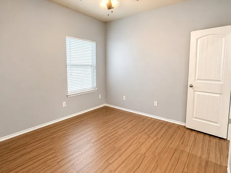19726 Ashley Terrace Ln — Photo 23