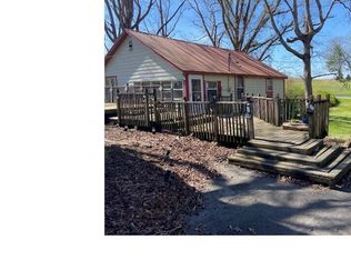 8052 Davis Ferry Rd, Loudon, TN 37774