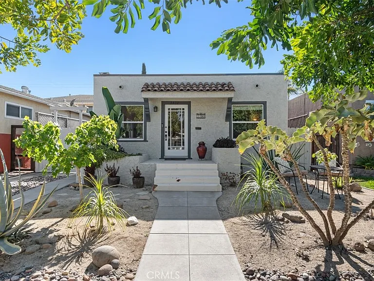 3390 Herman Ave — Photo 2