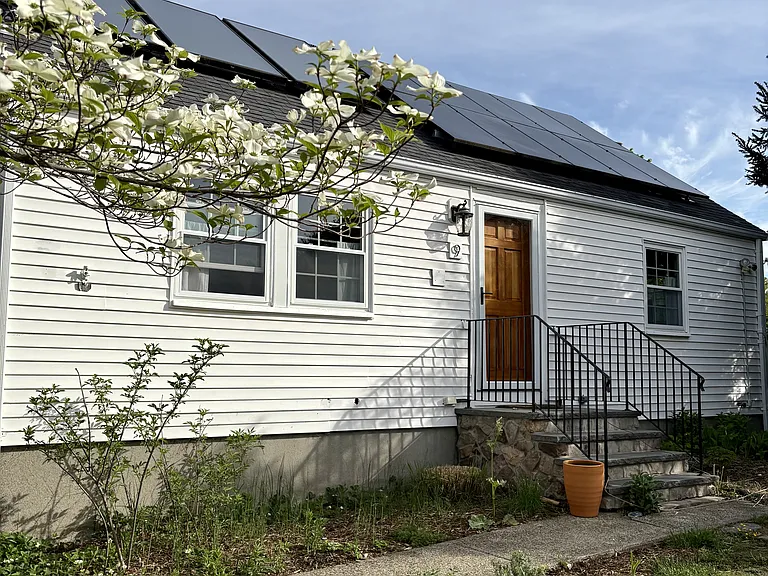 9 Larkin Ln — Photo 2