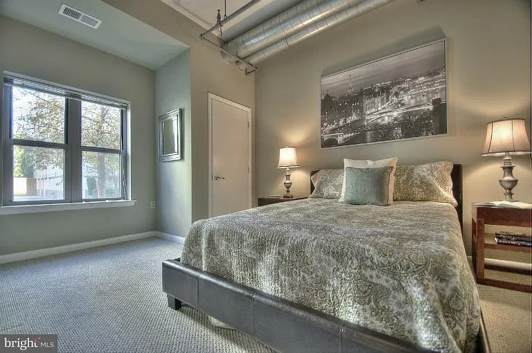 2 bed, 1000 sqft, $3,875 — Photo 4
