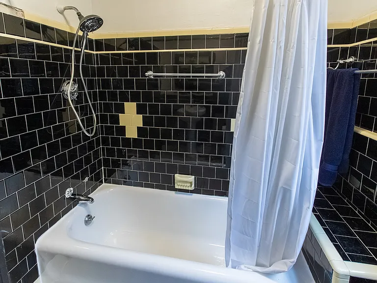 102 Ring St #3 — Photo 11
