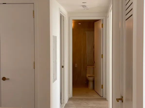 3 Court Square image 5 of 15