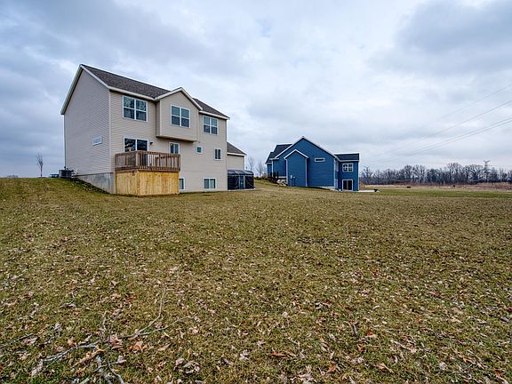 4th image of 517 Midgrove Dr