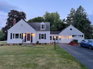 17 Rocky Hill Rd, Oxford, MA 01540