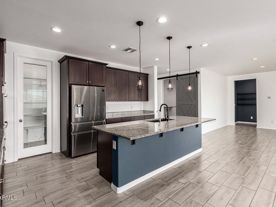 1st image of 18443 W PIONEER Street
