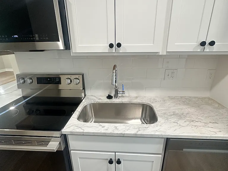 1844 Ridgecliff Rd — Photo 3