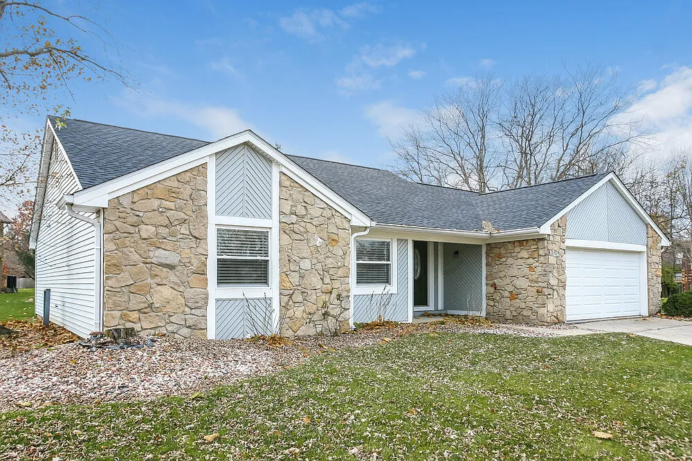 3 bed, 2.0 bath, 1549 sqft, $2,145 — Photo 3