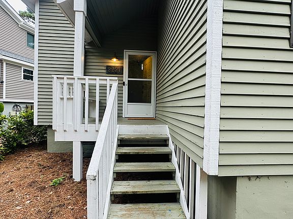 4th image of 2221 Sunvista Dr