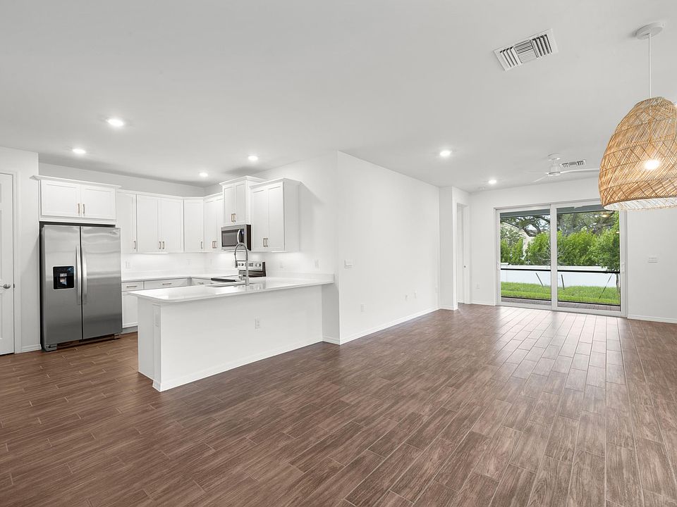1st image of 1089 Tranquil Brook Dr