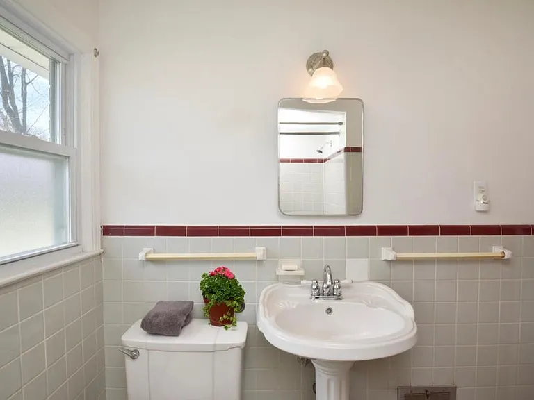 523 E La Salle Ave — Photo 9