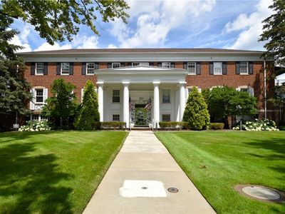 19901 Van Aken Blvd APT 103A, Beachwood, OH, 44122