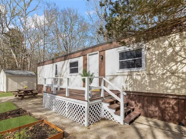 14 Jacob Perry Dr, Charlestown, RI 02813