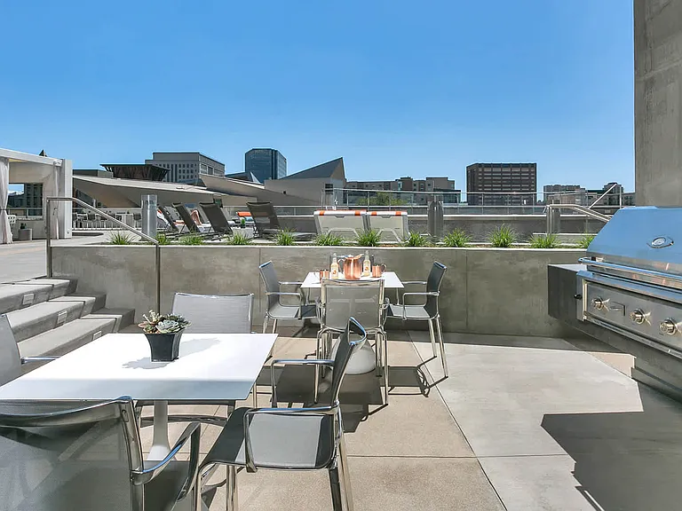 Rooftop with Grilling Area