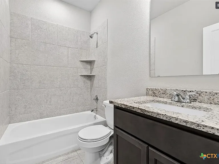 1709 Spence St — Photo 6