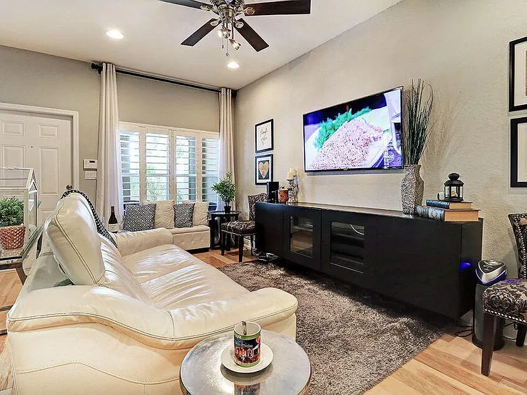 400 Lake Monterey Cir — Photo 4