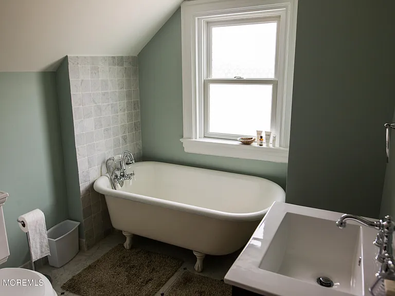 511 Asbury Ave #MAIN HOME — Photo 39