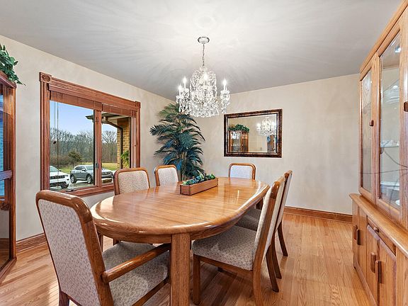 5th image of 13050 Oakdale Pl