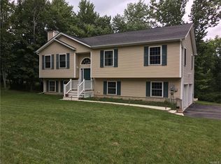 57 Joshua Dr, Bloomingburg, NY 12721