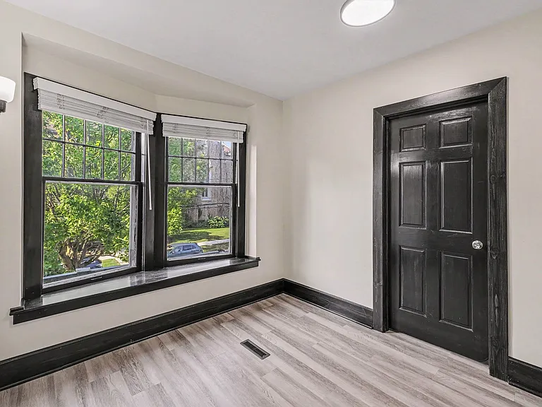 335 Crescent St NE #2 — Photo 20