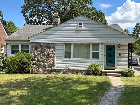 607 Lawson St, Royal Oak, MI 48067