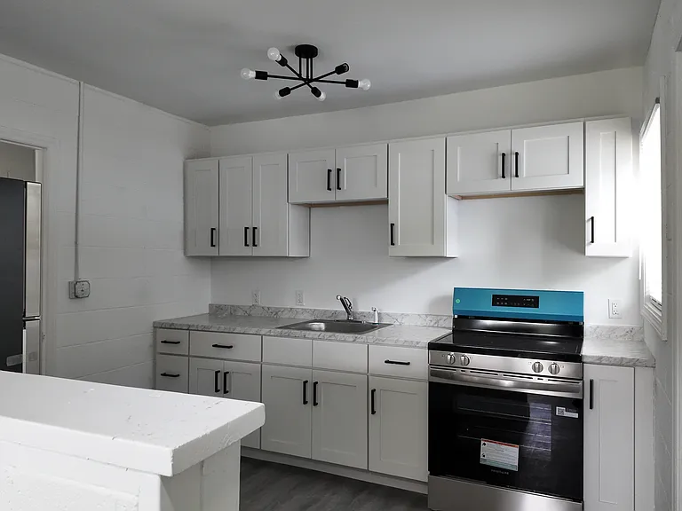 112 Gordon St #2 — Photo 5
