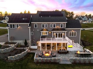 15 Summit Pointe Dr, Holliston, MA 01746