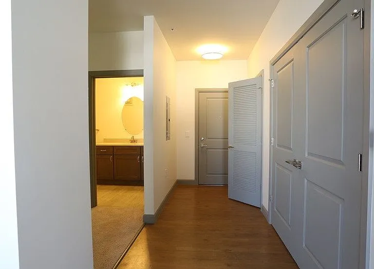 The Deco Apartments — Photo 26