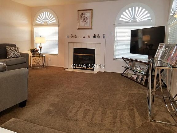 4th image of 8092 Dorinda Ave