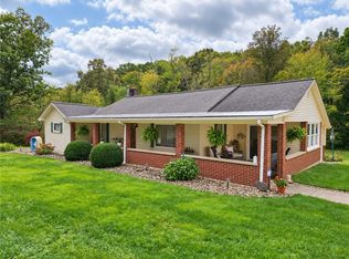 406 Herman Rd, Butler, PA 16002
