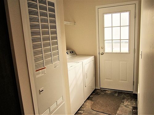4th image of 849 Riverbend Ln